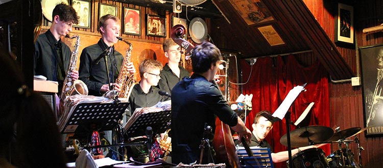 Jazz Combo perform in Hong Kong Tour