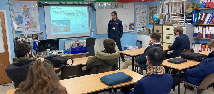 Geologist Tom Penhall, OW, visits our Independent School in Somerset
