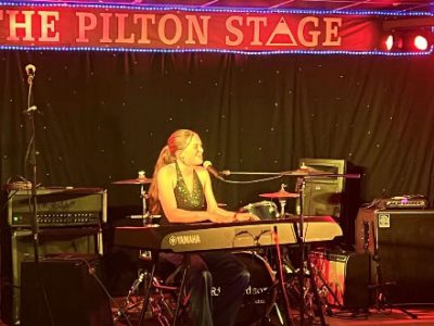 Specialist Musician at Wells Cathedral School, Hetta reaches final of the Pilton Stage Competition, to perform at Glastonbury Festival